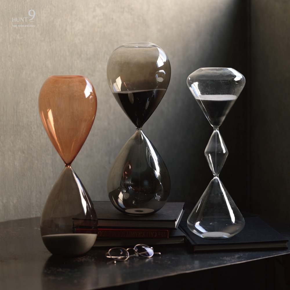 【先行受注】 空間を支配する、色彩と時間のオブジェ【SCHULTZ/REISS/HOOVER】