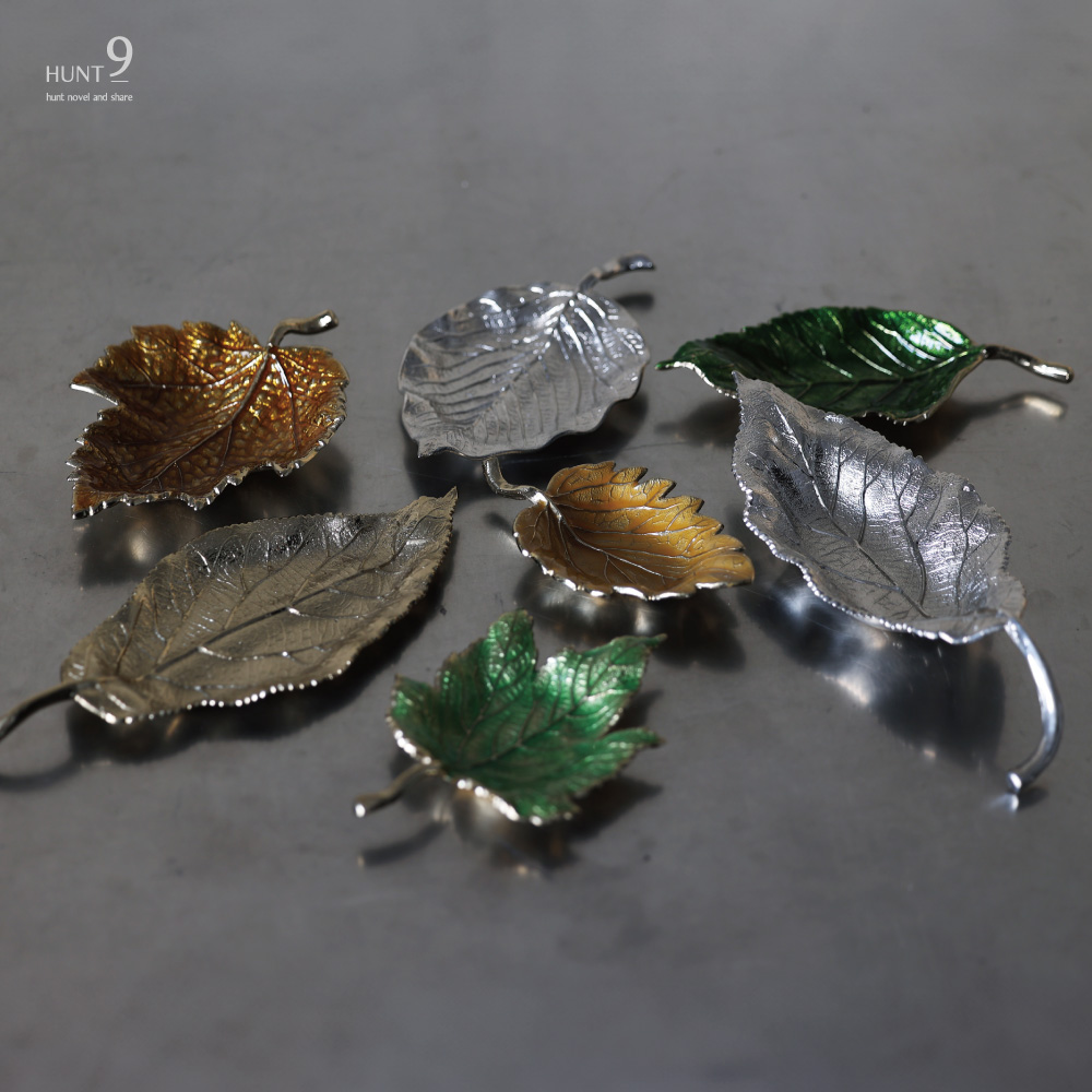 【先行受注】 朽ちた葉が新たな輝きを乗せる【LEAF TRAY】