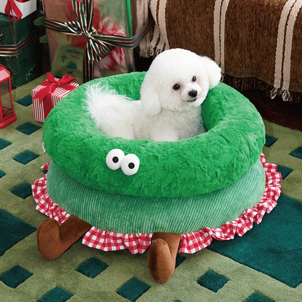 【ZEZE】WREATH PET BED【ころんと可愛いグリーンモフモフ、クリスマス終わっても遊ぼうね】